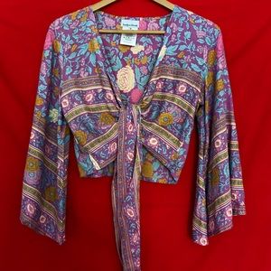 SOLD Bamboo blonde front tie crop top light blouse